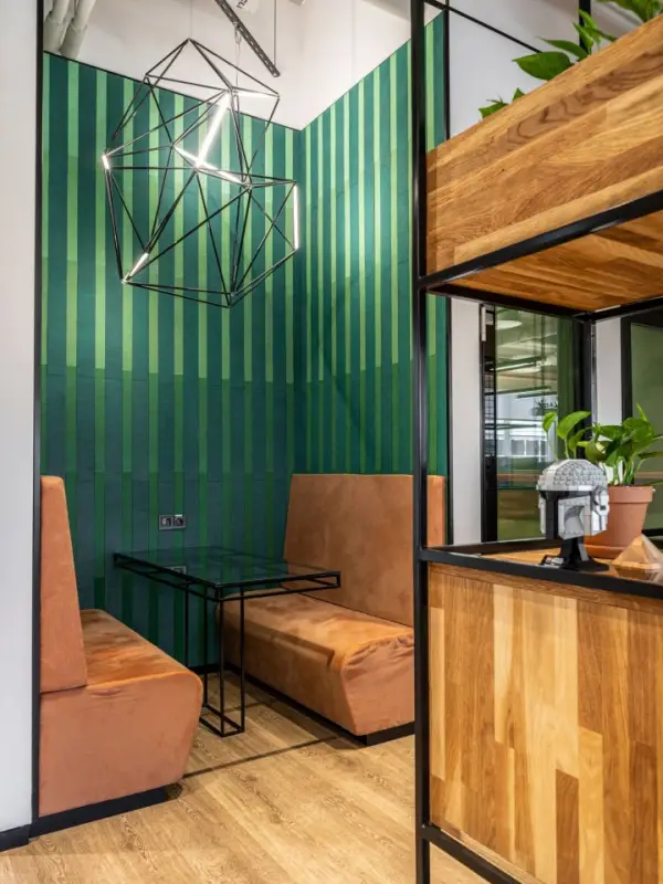 KONTO® egyedi sávos hangelnyelő box 