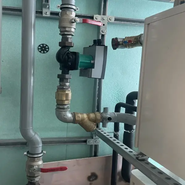 Hangelnyelő megoldások hőszivattyúkhoz